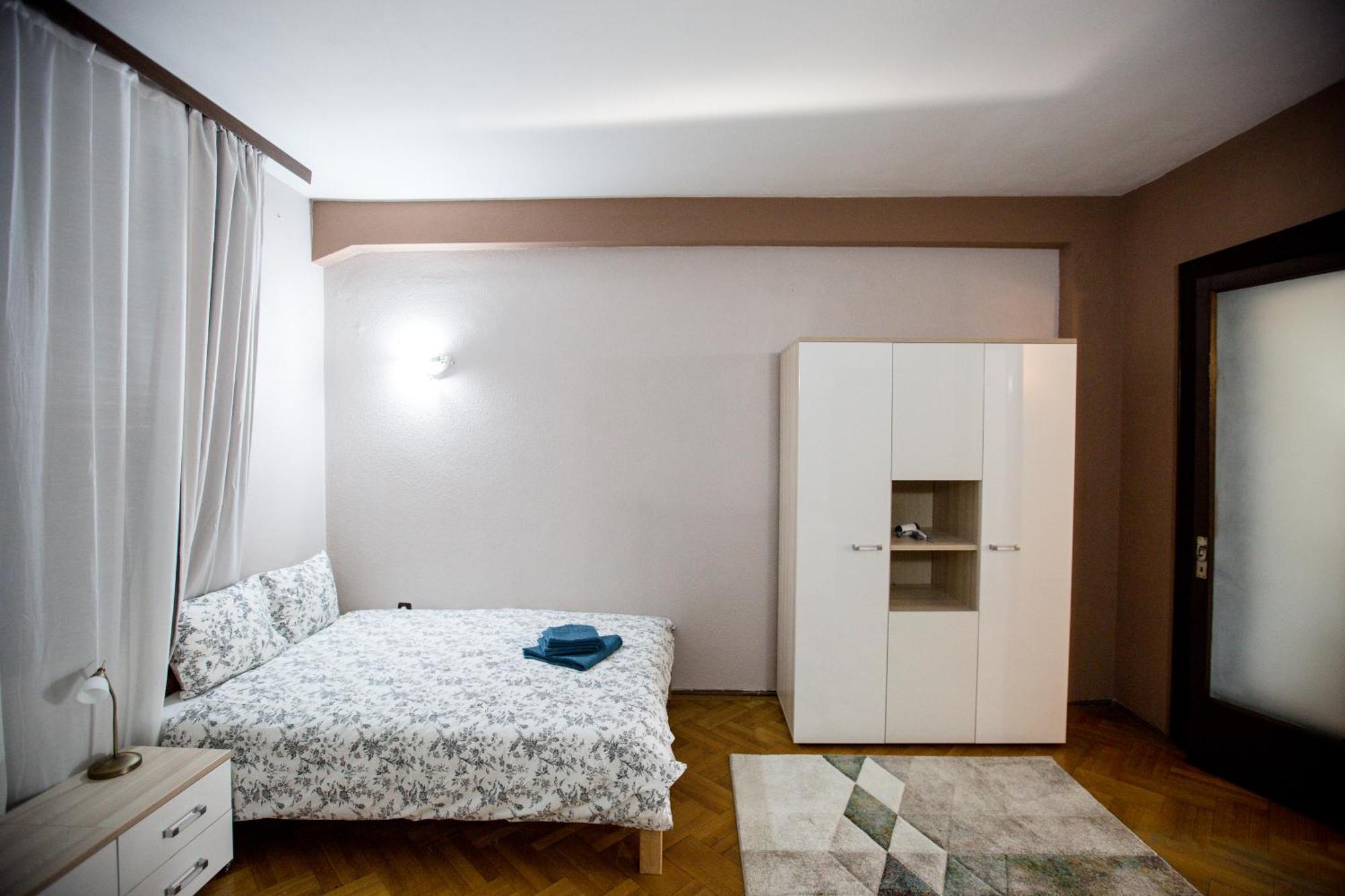 Spacious City View Apartment With Balcony Βουκουρέστι Εξωτερικό φωτογραφία